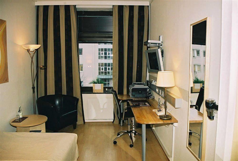 Hotel Kaernan ヘルシンボリ エクステリア 写真